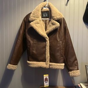 Women’s size small fur Levi’s jacket brand new